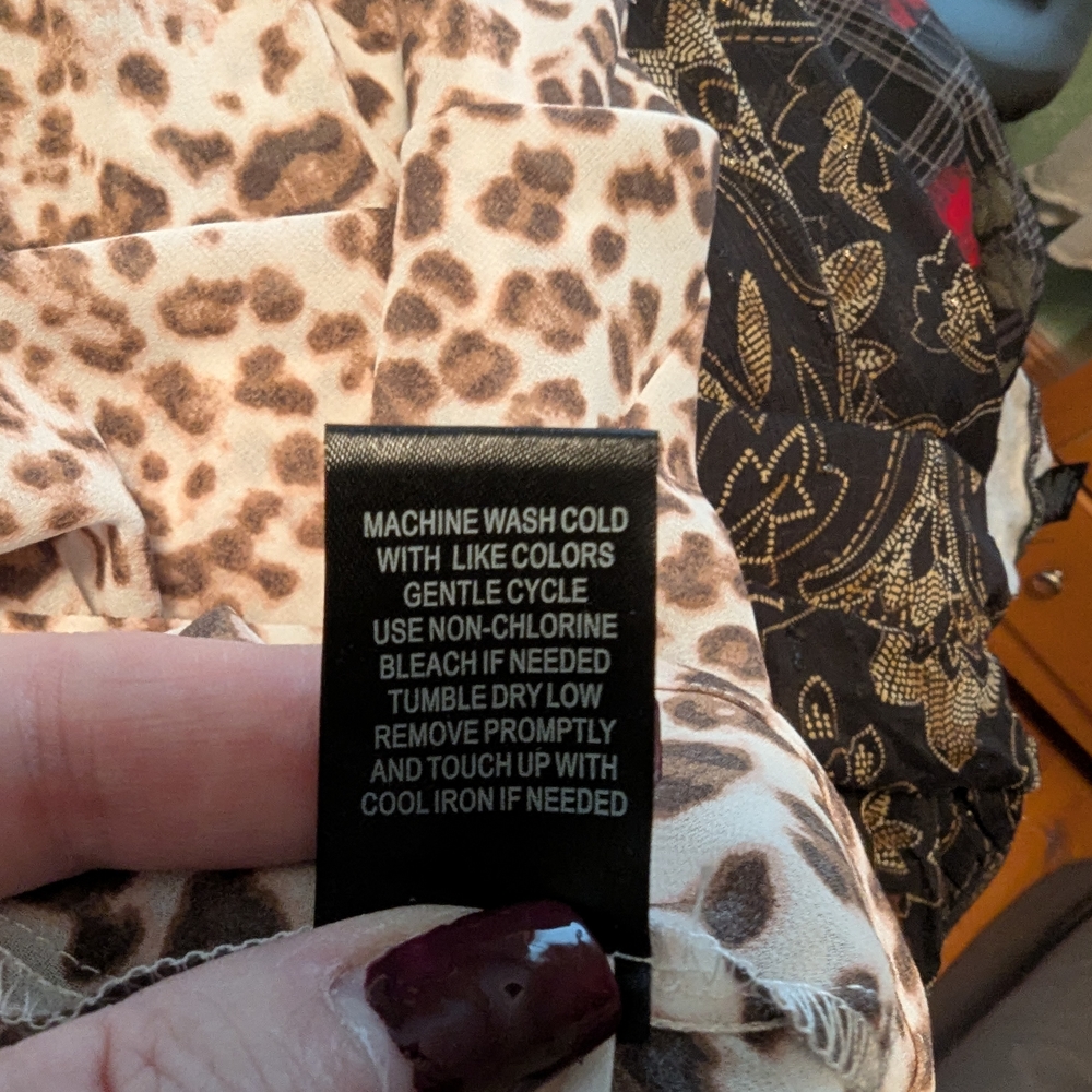 Leopard Print High-Low Tunic - Picture 6 of 6